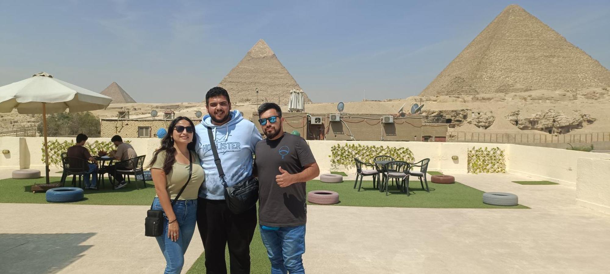 Solima Pyramids Inn Kafrat al Jabal Bagian luar foto